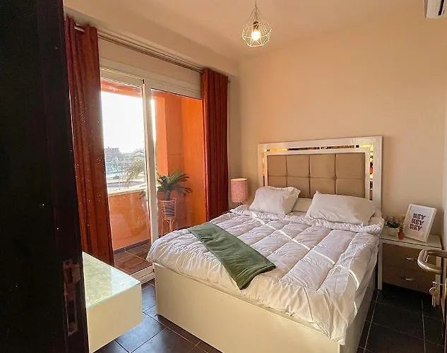 Fully Equipped Pool & Mountains View In Porto Апартаменты