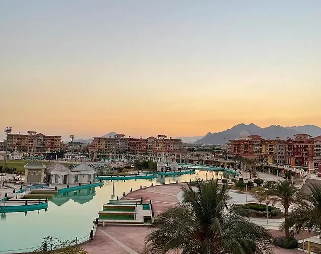 Fully Equipped Pool & Mountains View In Porto Апартаменты