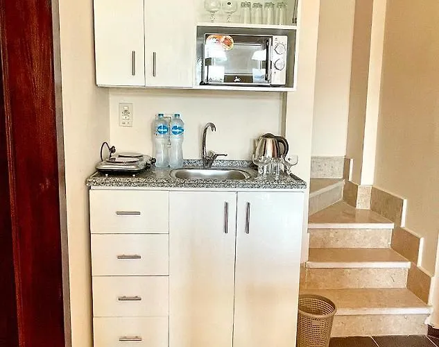 Fully Equipped Pool & Mountains View In Porto Апартаменты